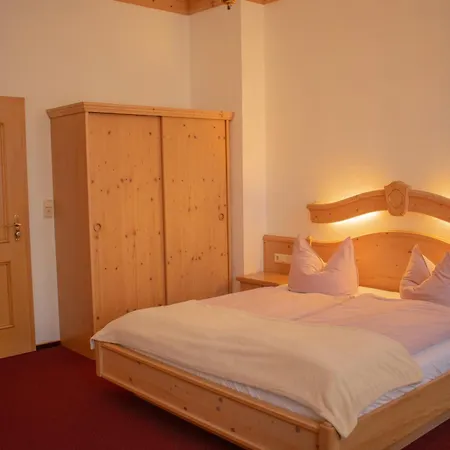 Haus Marga Pensjonat 3*