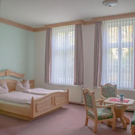 Pensjonat Haus Marga 4*